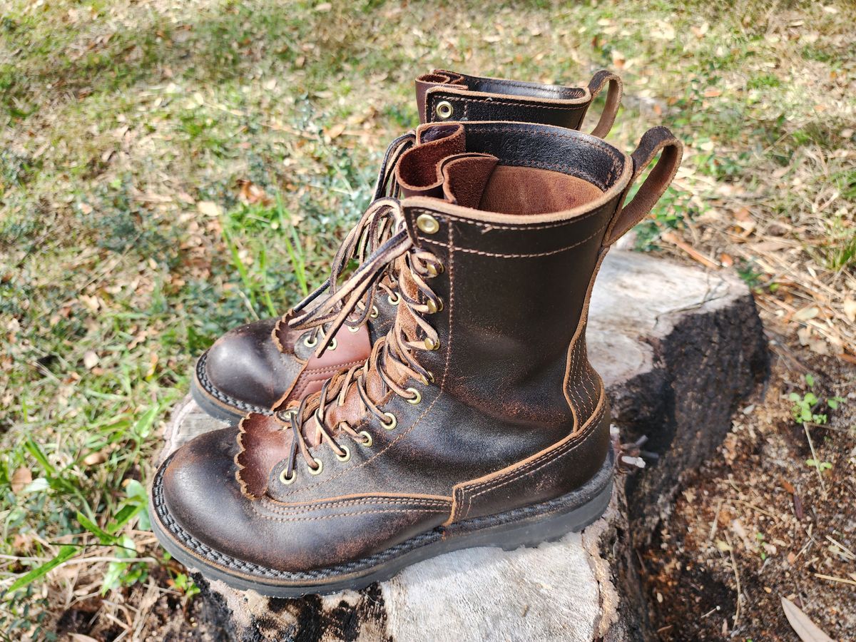 Photo by ProletariatPrince on January 12, 2025 of the Nicks x Rose Anvil ND3 in Horween Brown Waxed Flesh.