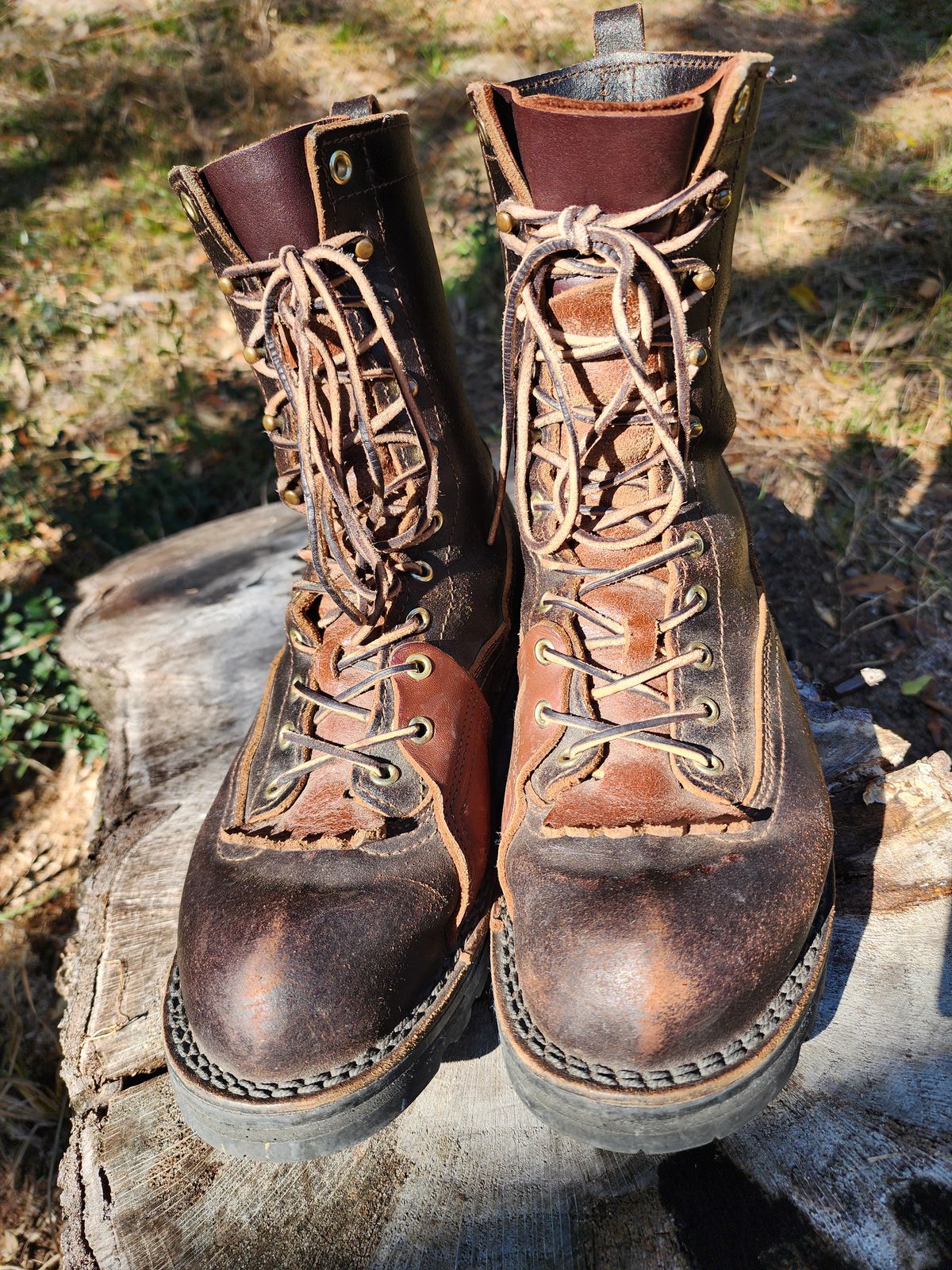Photo by ProletariatPrince on January 19, 2025 of the Nicks x Rose Anvil ND3 in Horween Brown Waxed Flesh.