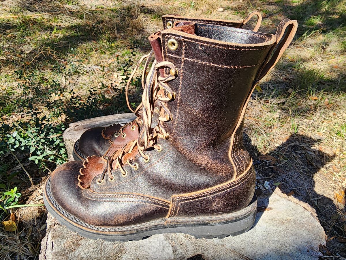 Photo by ProletariatPrince on January 19, 2025 of the Nicks x Rose Anvil ND3 in Horween Brown Waxed Flesh.