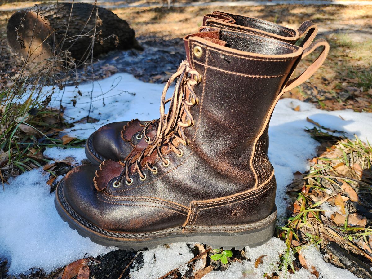 Photo by ProletariatPrince on January 25, 2025 of the Nicks x Rose Anvil ND3 in Horween Brown Waxed Flesh.