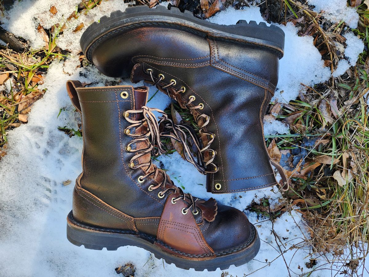 Photo by ProletariatPrince on January 25, 2025 of the Nicks x Rose Anvil ND3 in Horween Brown Waxed Flesh.