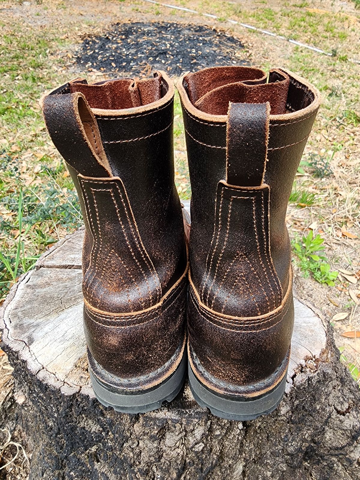 Photo by ProletariatPrince on March 3, 2025 of the Nicks x Rose Anvil ND3 in Horween Brown Waxed Flesh.
