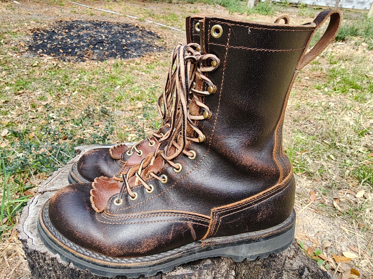 Photo by ProletariatPrince on March 3, 2025 of the Nicks x Rose Anvil ND3 in Horween Brown Waxed Flesh.