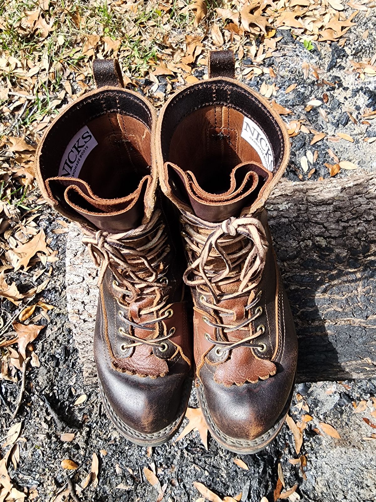 Photo by ProletariatPrince on March 3, 2025 of the Nicks x Rose Anvil ND3 in Horween Brown Waxed Flesh.