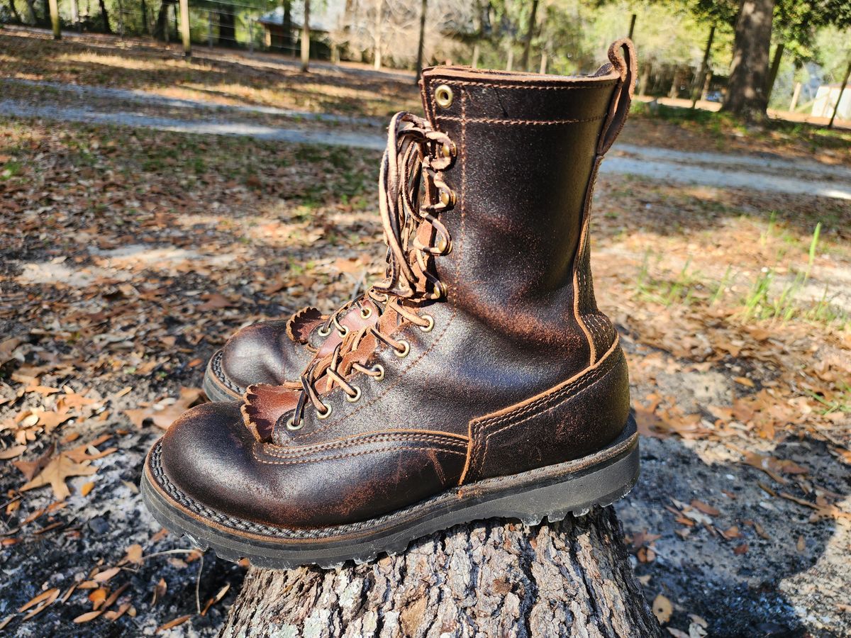Photo by ProletariatPrince on March 8, 2025 of the Nicks x Rose Anvil ND3 in Horween Brown Waxed Flesh.