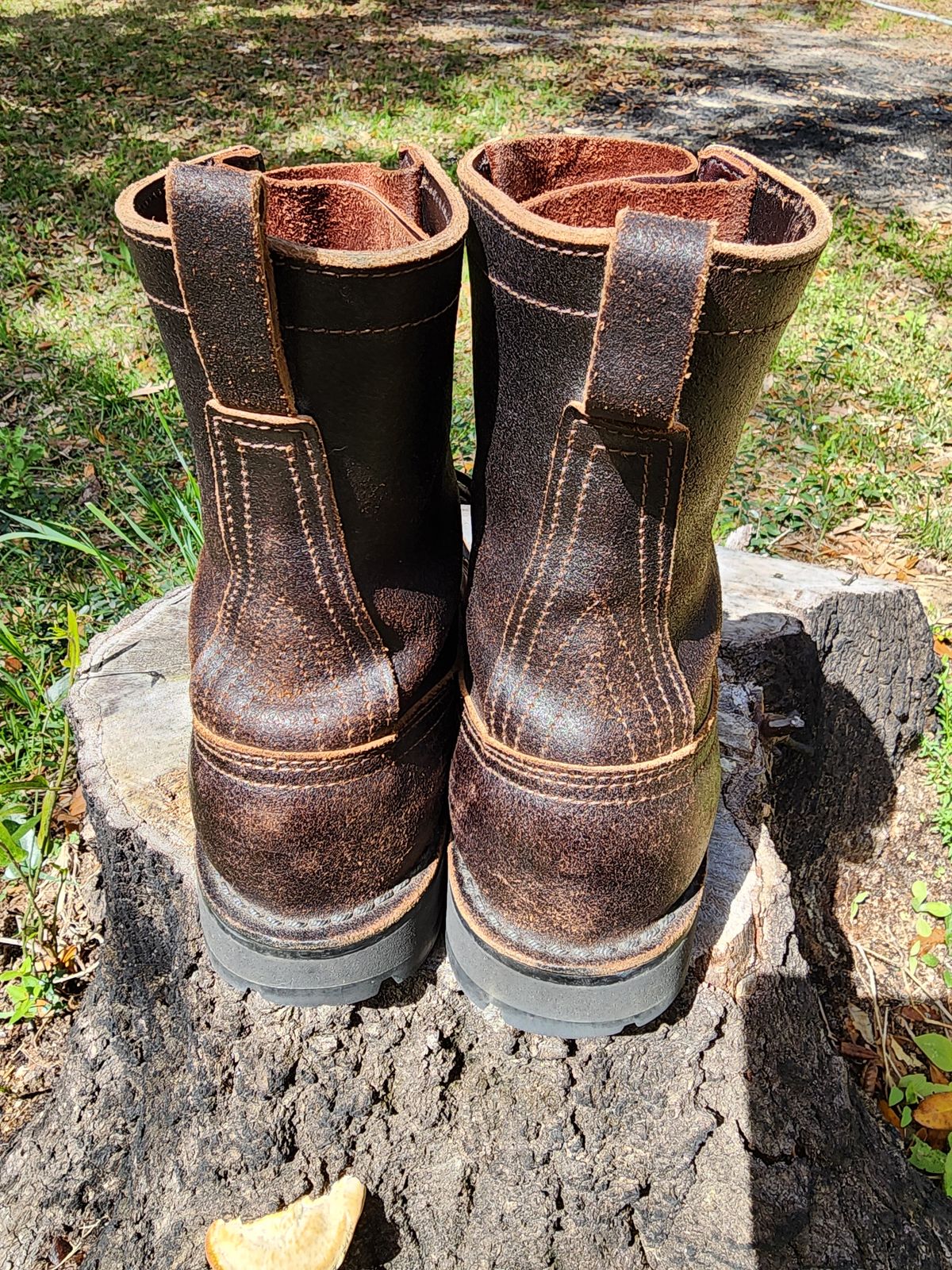 Photo by ProletariatPrince on March 16, 2025 of the Nicks x Rose Anvil ND3 in Horween Brown Waxed Flesh.