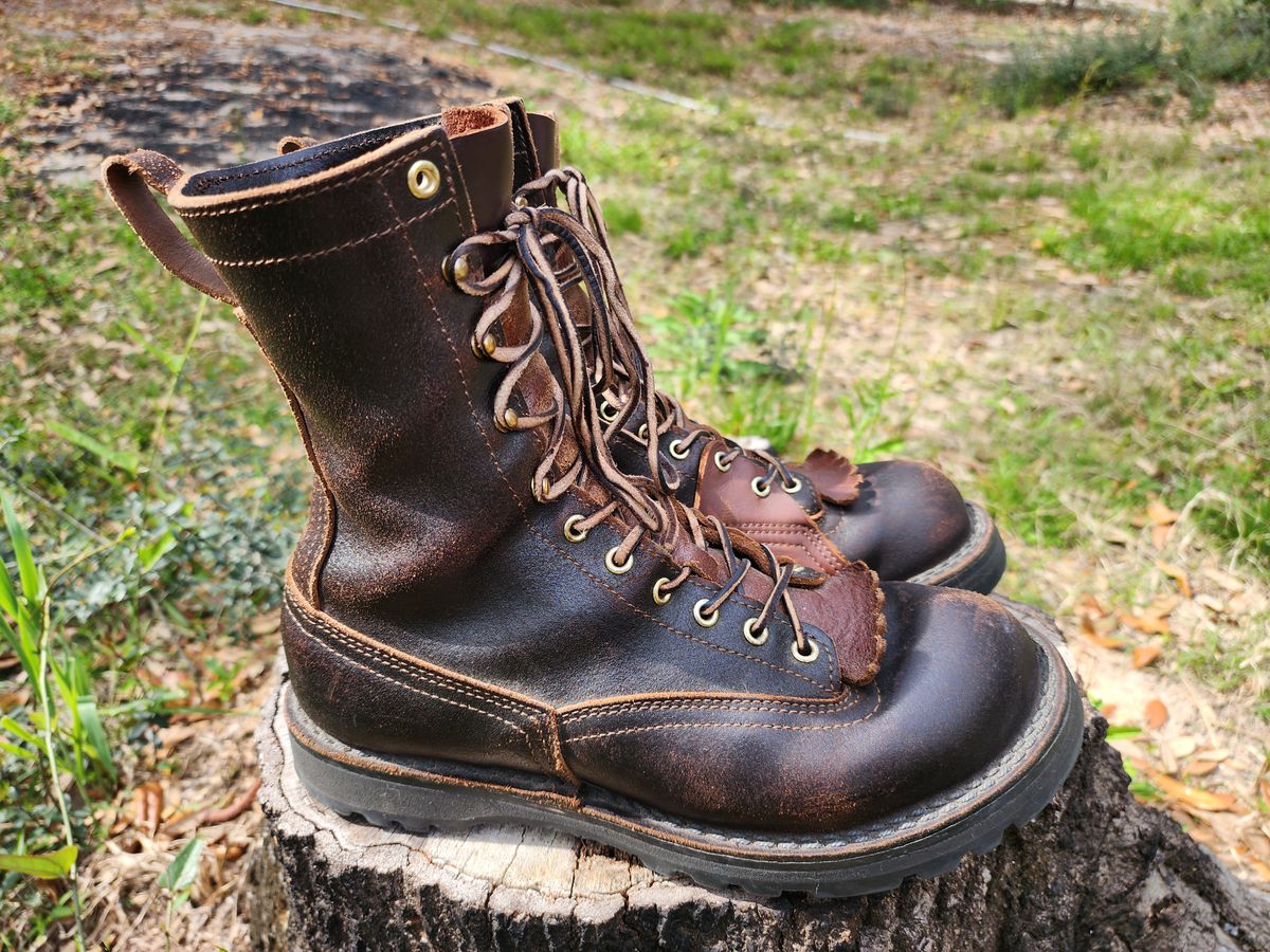Photo by ProletariatPrince on March 23, 2025 of the Nicks x Rose Anvil ND3 in Horween Brown Waxed Flesh.