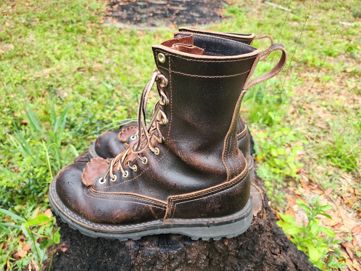 Photo by ProletariatPrince on March 30, 2025 of the Nicks x Rose Anvil ND3 in Horween Brown Waxed Flesh.