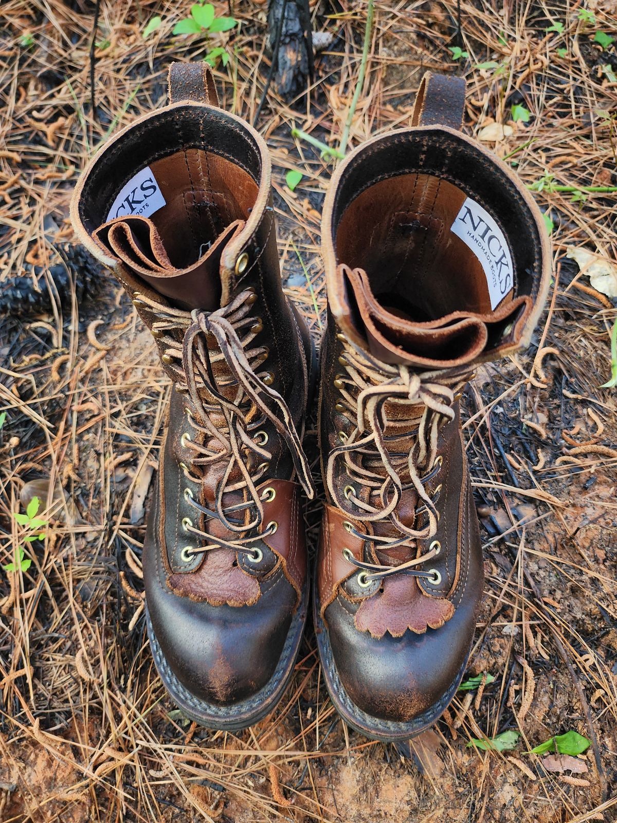 Photo by ProletariatPrince on April 3, 2025 of the Nicks x Rose Anvil ND3 in Horween Brown Waxed Flesh.
