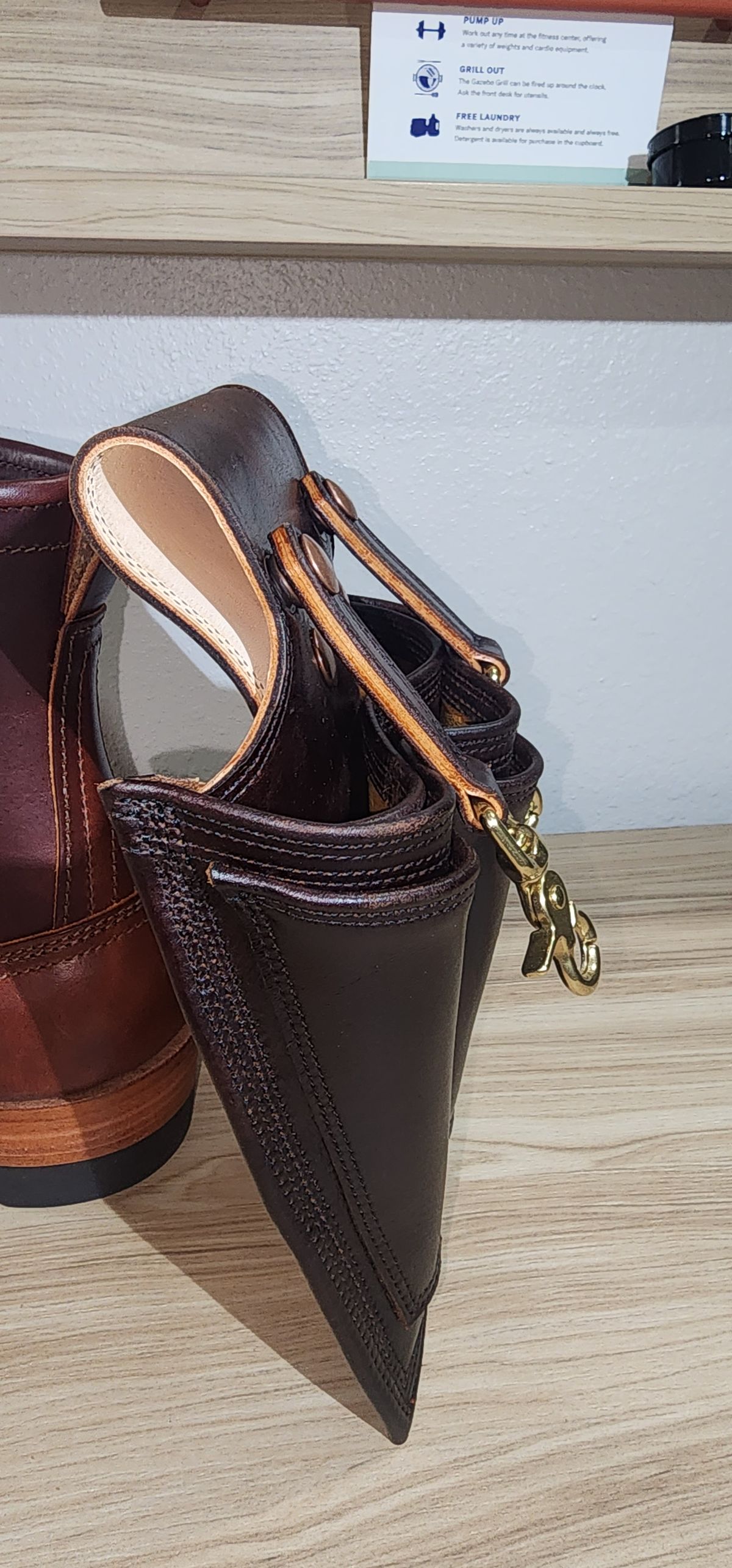 Photo by ProletariatPrince on September 30, 2025 of the Hubble Creek Boots Convertible Tool Pouch V2 in Mahogany Overdyed Utility.