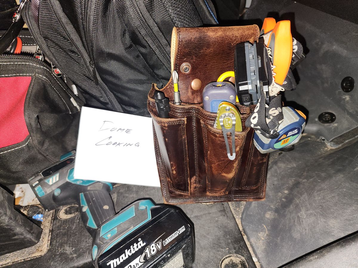 Photo by ProletariatPrince on November 6, 2025 of the Hubble Creek Boots Convertible Tool Pouch V2 in Mahogany Overdyed Utility.