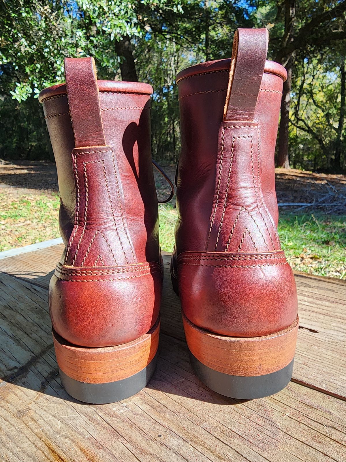 Photo by ProletariatPrince on November 2, 2025 of the Nicks Nicks X Parkhurst V3 in Wickett & Craig Chestnut Oiled Latigo.