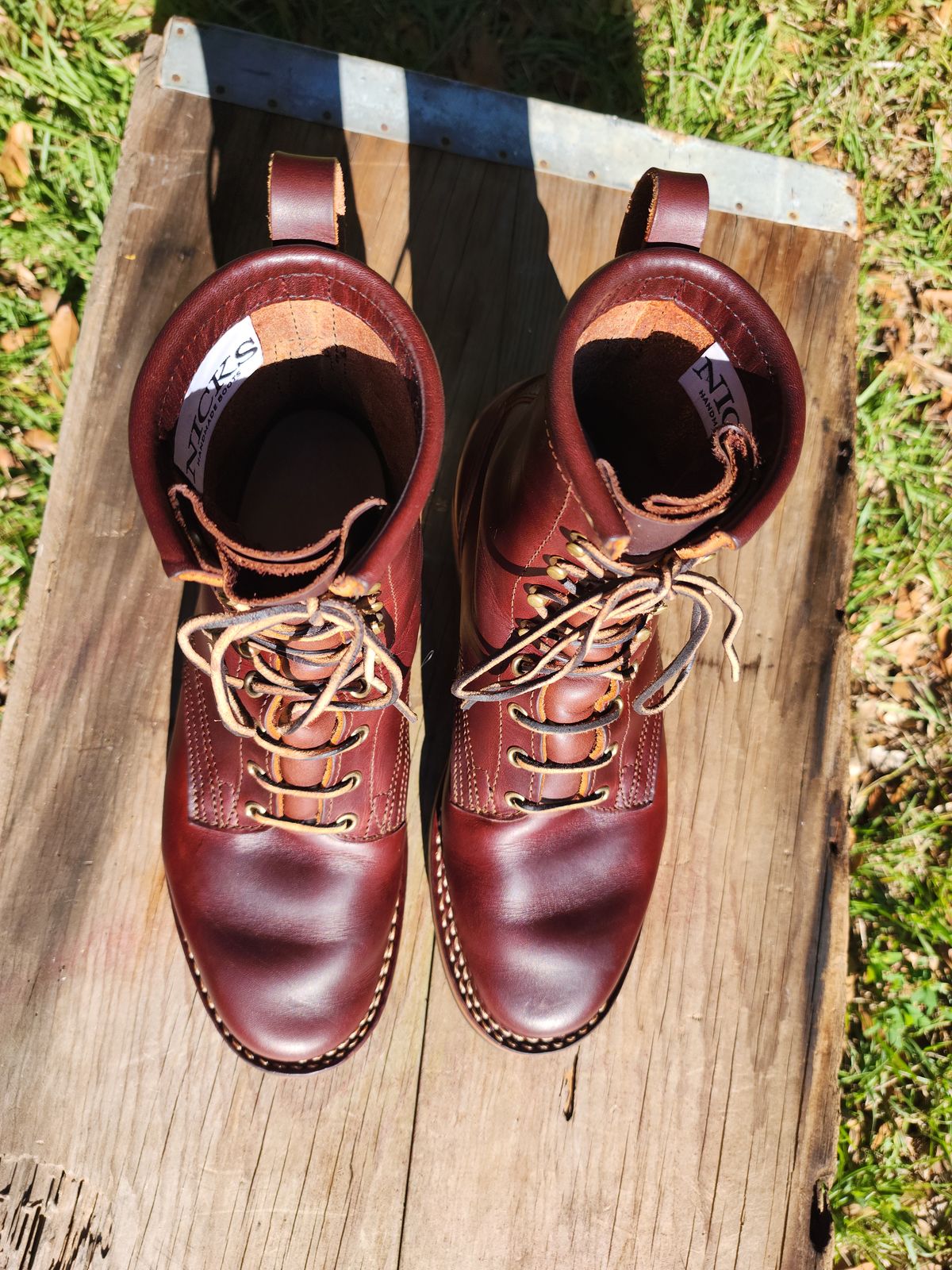 Photo by ProletariatPrince on November 2, 2025 of the Nicks Nicks X Parkhurst V3 in Wickett & Craig Chestnut Oiled Latigo.