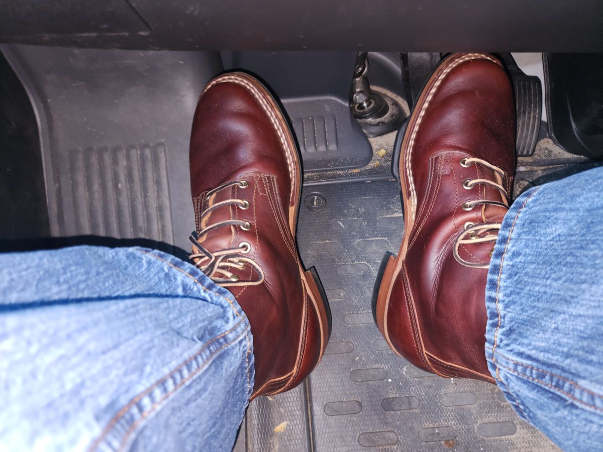 Photo by ProletariatPrince on November 7, 2025 of the Nicks Nicks X Parkhurst V3 in Wickett & Craig Chestnut Oiled Latigo.