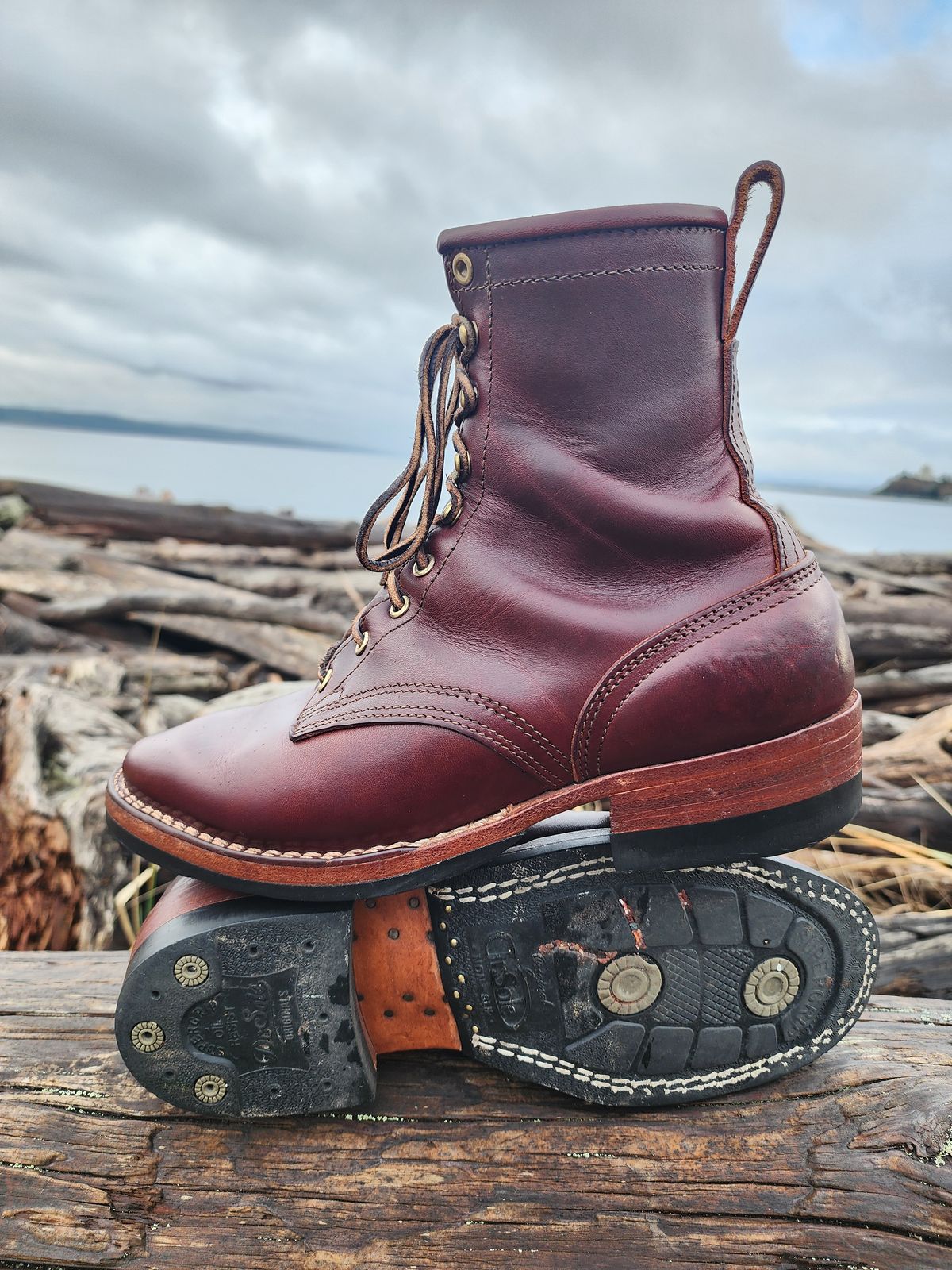 Photo by ProletariatPrince on March 5, 2026 of the Nicks Nicks X Parkhurst V3 in Wickett & Craig Chestnut Oiled Latigo.