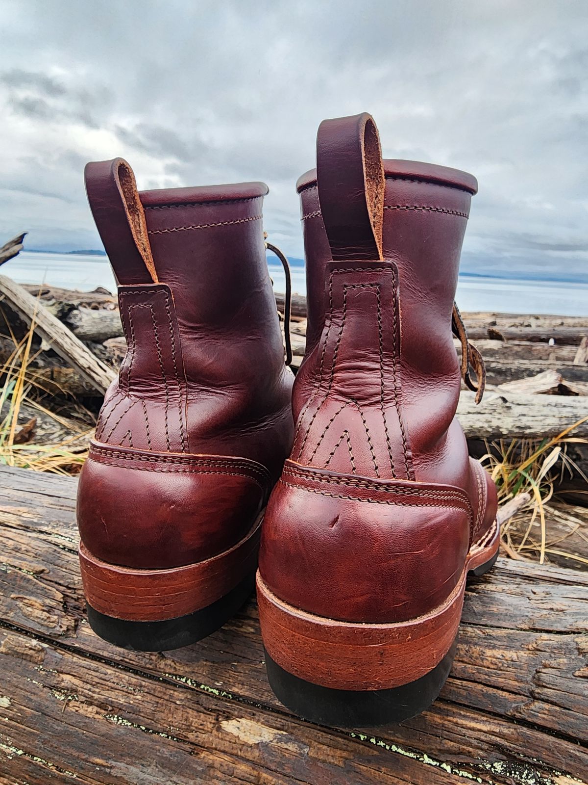 Photo by ProletariatPrince on March 5, 2026 of the Nicks Nicks X Parkhurst V3 in Wickett & Craig Chestnut Oiled Latigo.