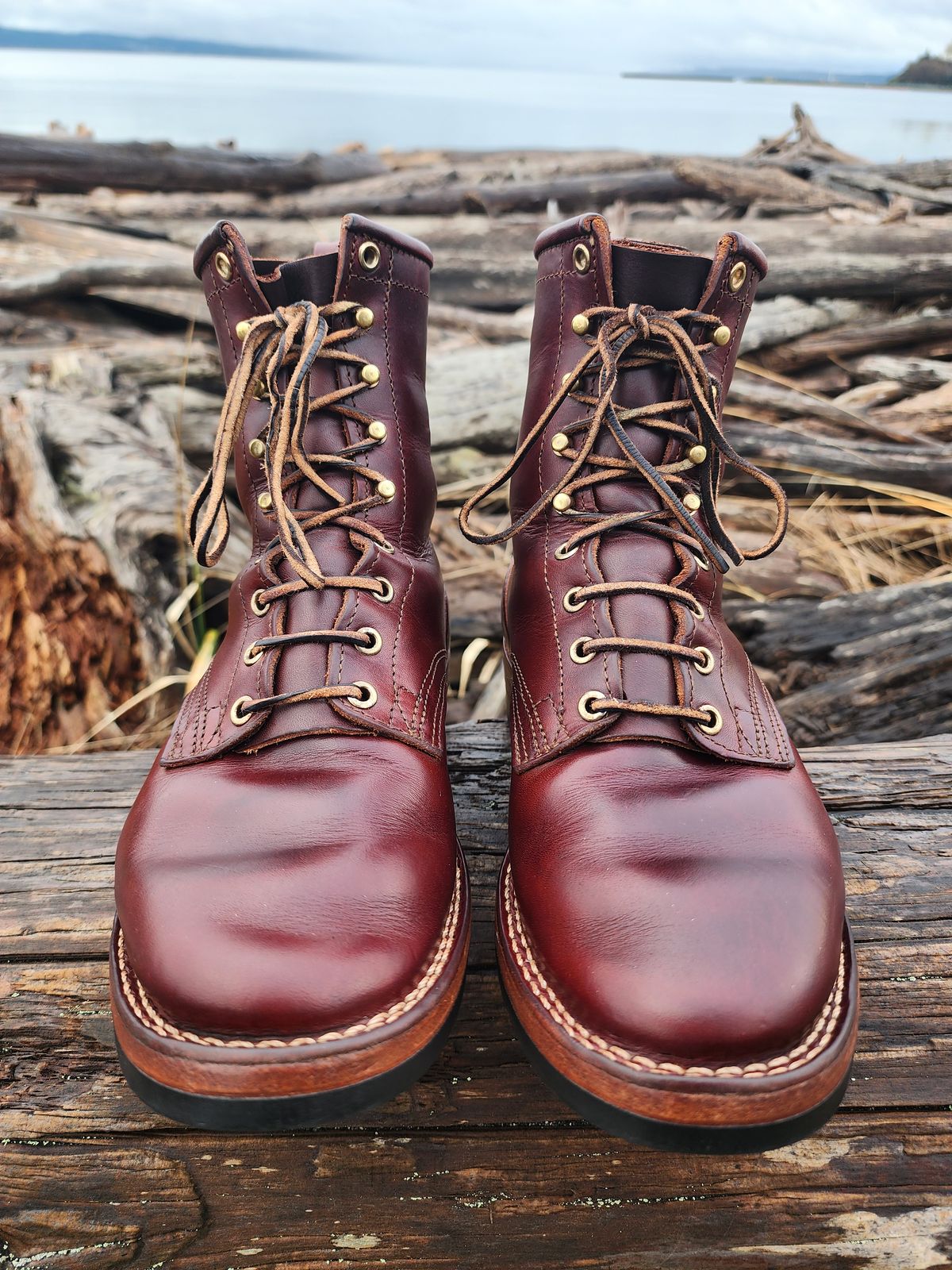 Photo by ProletariatPrince on March 5, 2026 of the Nicks Nicks X Parkhurst V3 in Wickett & Craig Chestnut Oiled Latigo.