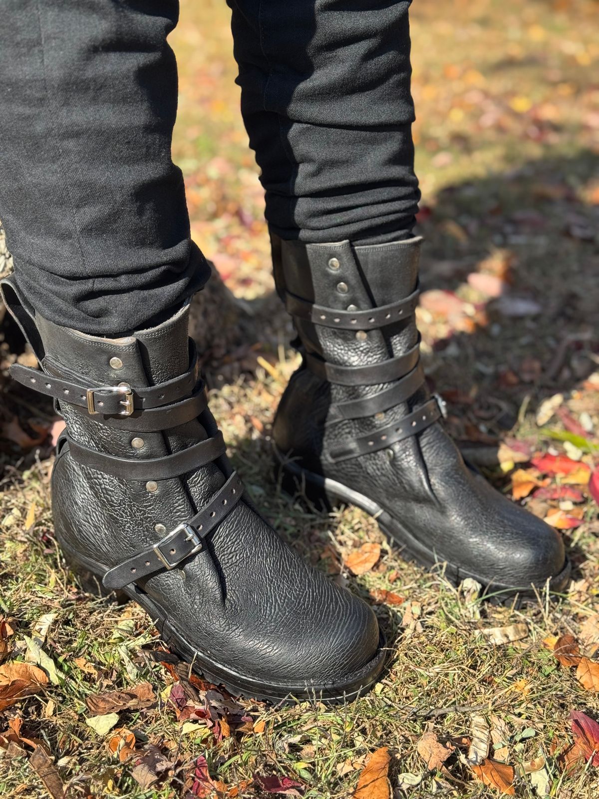 Photo by jasg749 on November 1, 2025 of the Thomas Benjamin R008 Wholecut Tanker in Conceria Cloe Black Horsebutt.