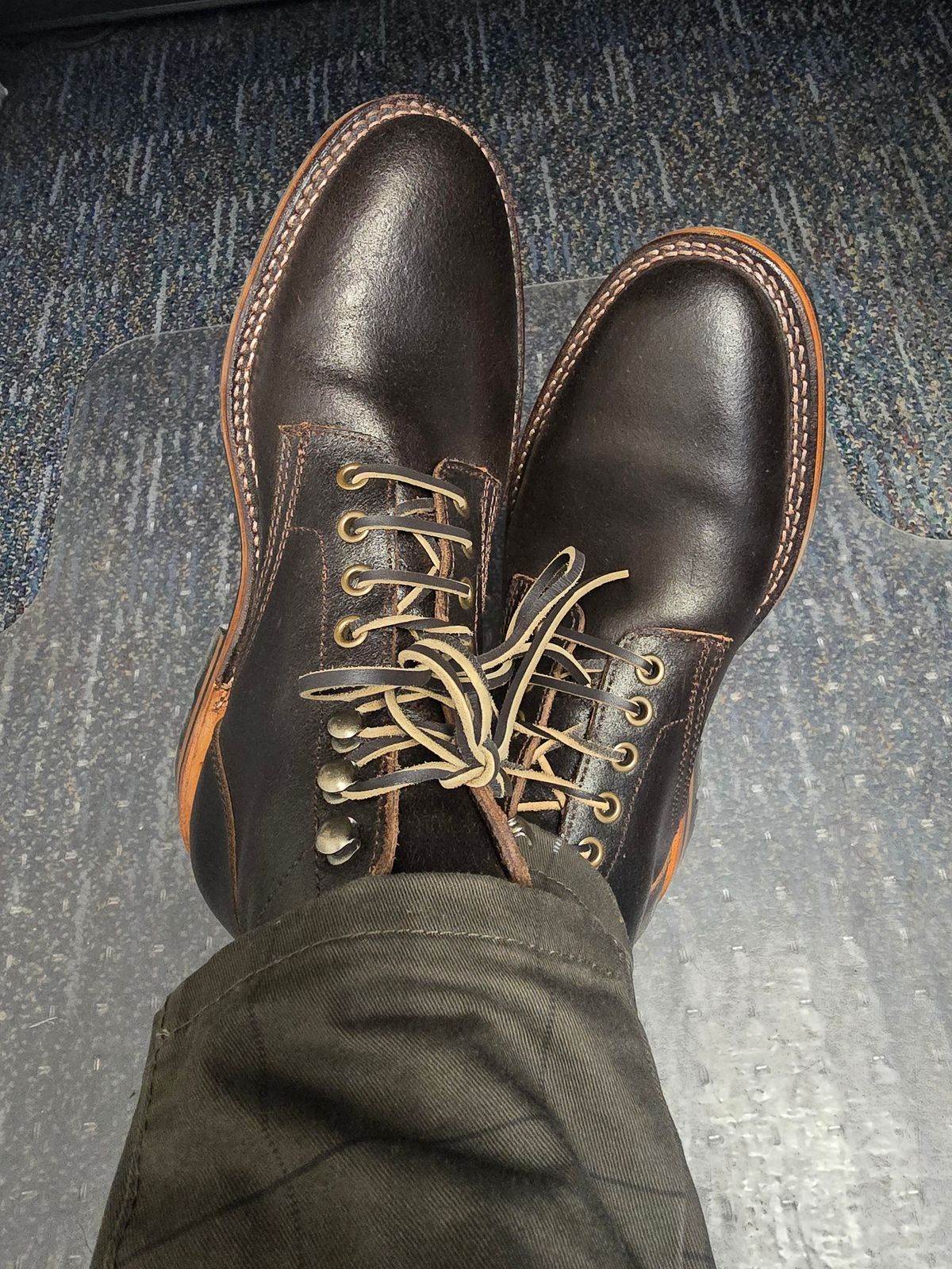 Photo by Albus_Dumblydorr on February 25, 2025 of the Parkhurst The Allen in Horween Java Waxed Flesh.