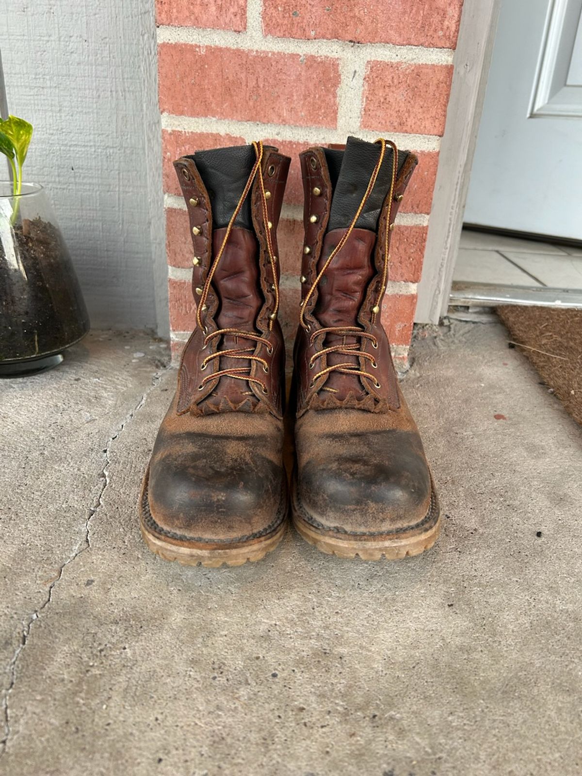 Photo by billyburl on October 1, 2025 of the JK Boots O.T. in Seidel Redwood Oil Tan.