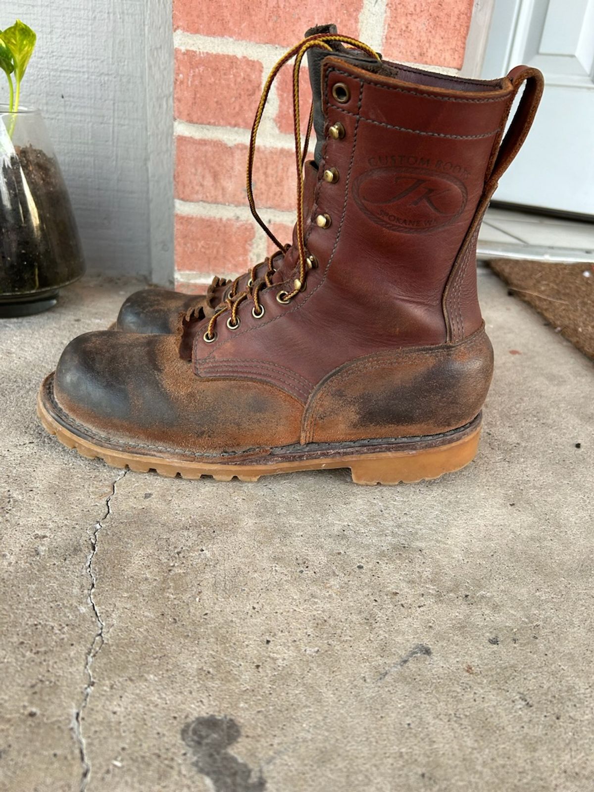 Photo by billyburl on October 1, 2025 of the JK Boots O.T. in Seidel Redwood Oil Tan.
