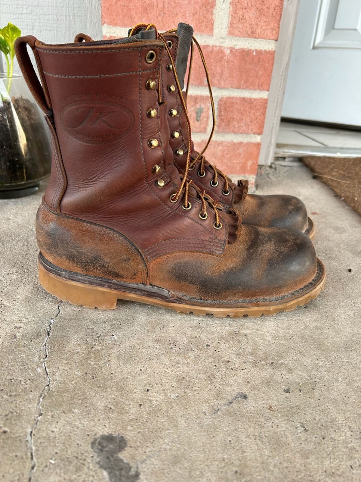 Photo by billyburl on October 1, 2025 of the JK Boots O.T. in Seidel Redwood Oil Tan.