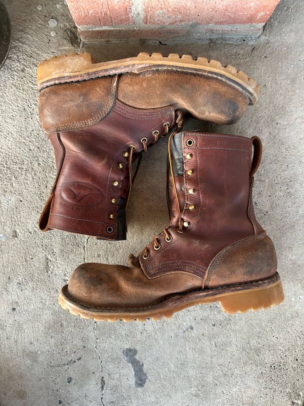 Photo by billyburl on November 5, 2025 of the JK Boots O.T. in Seidel Redwood Oil Tan.