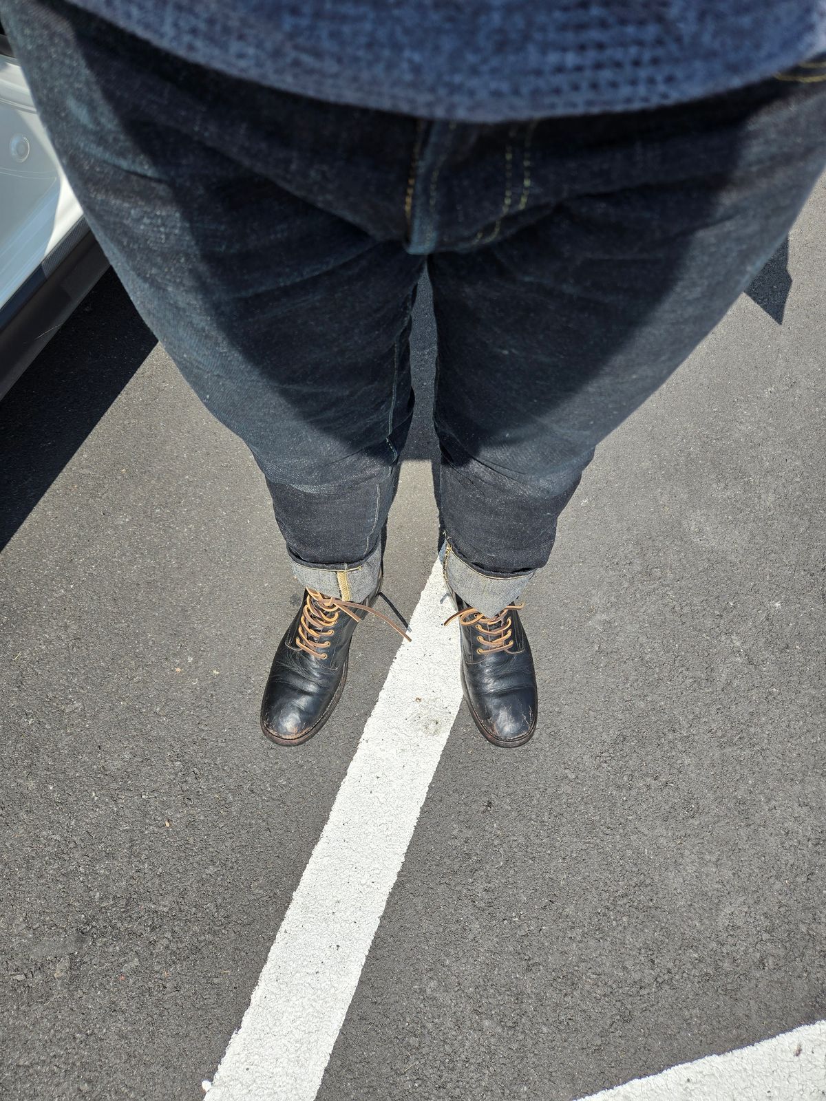 Photo by tudubz on April 3, 2026 of the Briselblack The Hawk in Teacore Horsehide shinki.