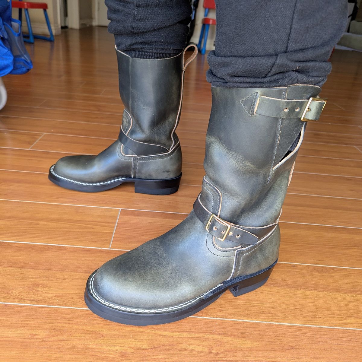 Photo by chipadoodle on November 4, 2025 of the Nicks Pullman in Wickett & Craig Slate Double Stuffed.