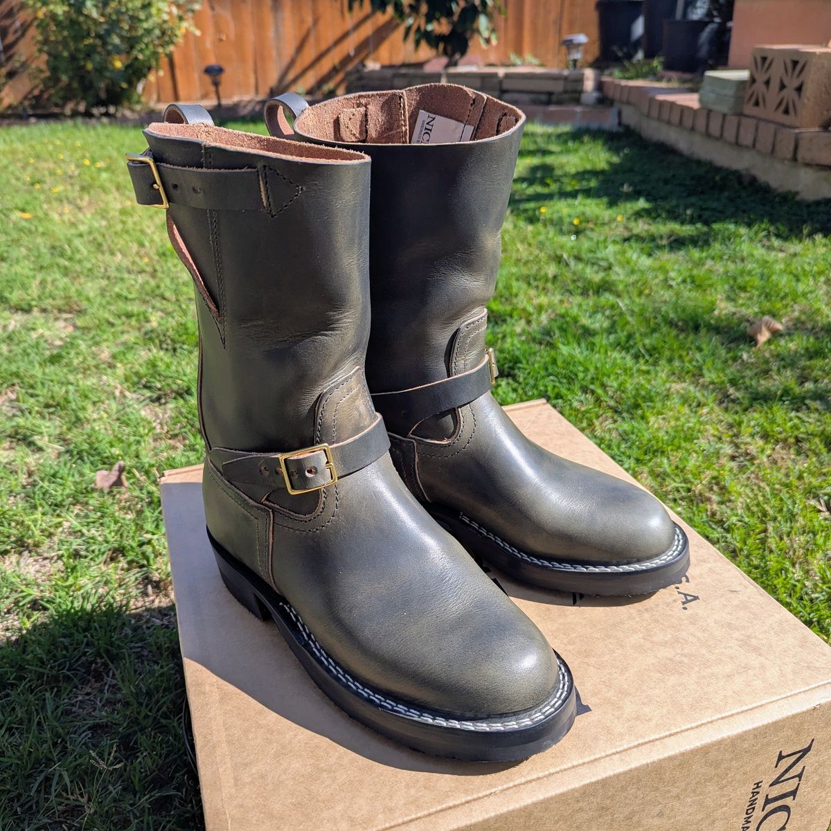 Photo by chipadoodle on November 4, 2025 of the Nicks Pullman in Wickett & Craig Slate Double Stuffed.