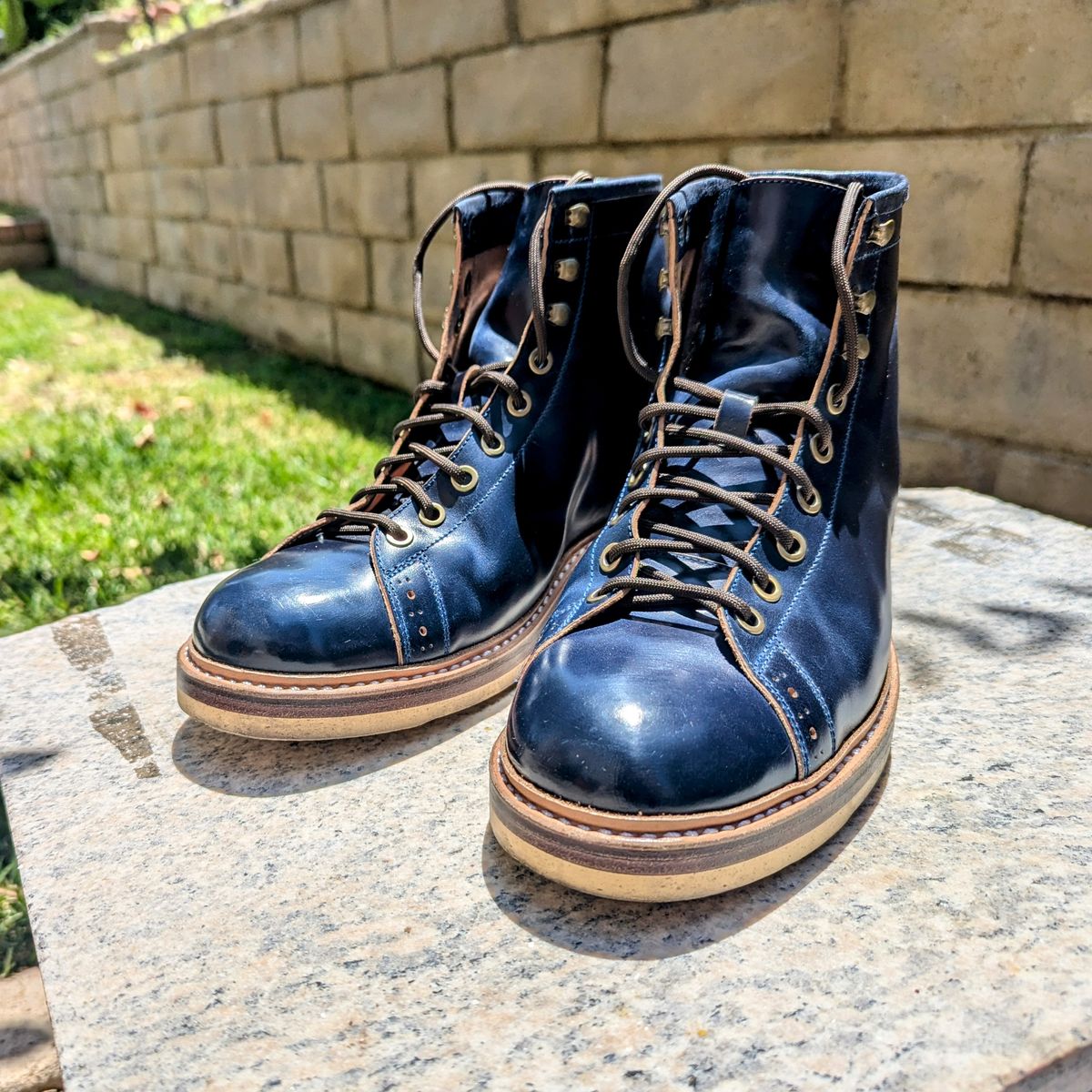 Photo by chipadoodle on May 27, 2025 of the Junkard MKB 1219 in Rocado Blue Shell Cordovan.