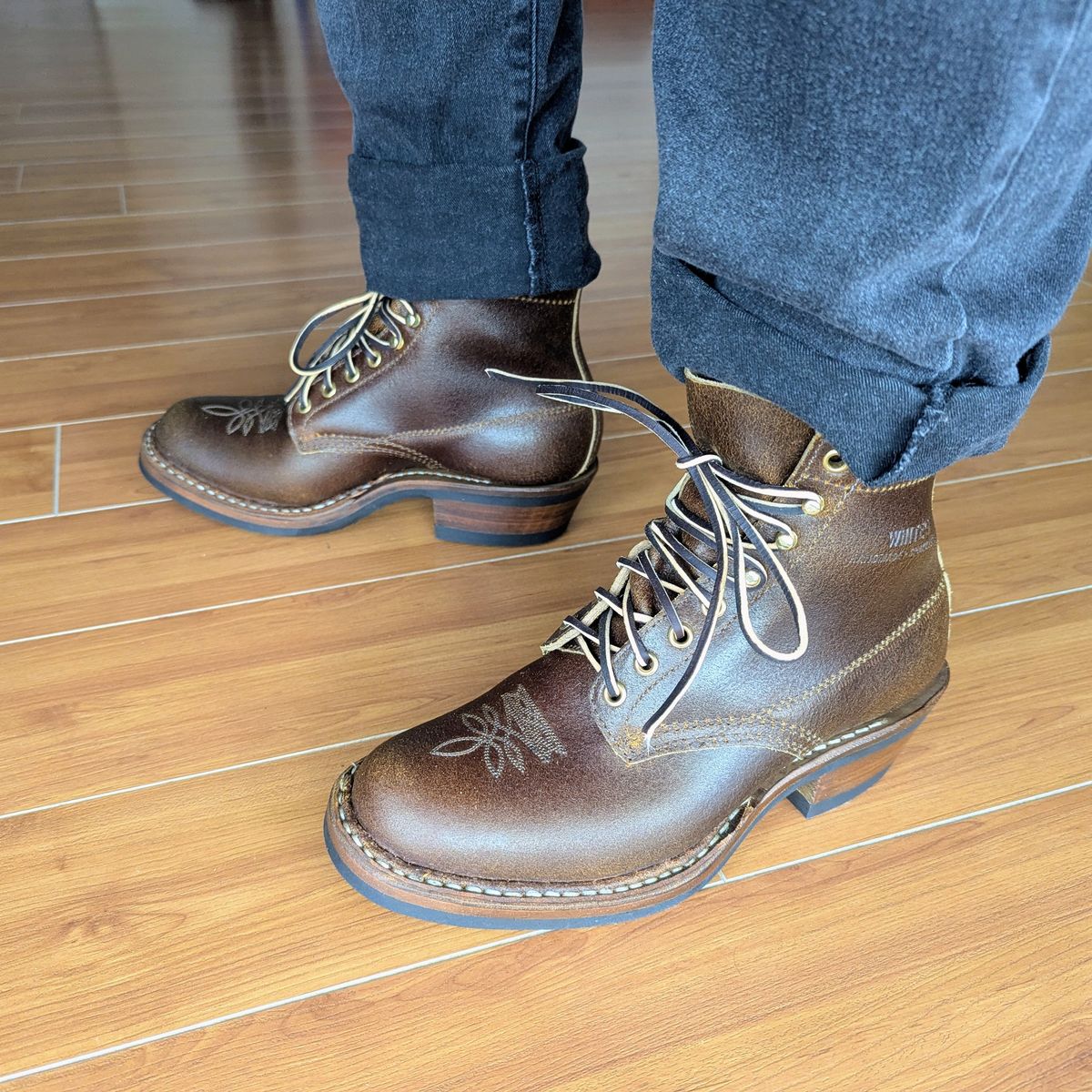 Photo by chipadoodle on November 18, 2025 of the White's Sundance in Horween Cinnamon Waxed Flesh.