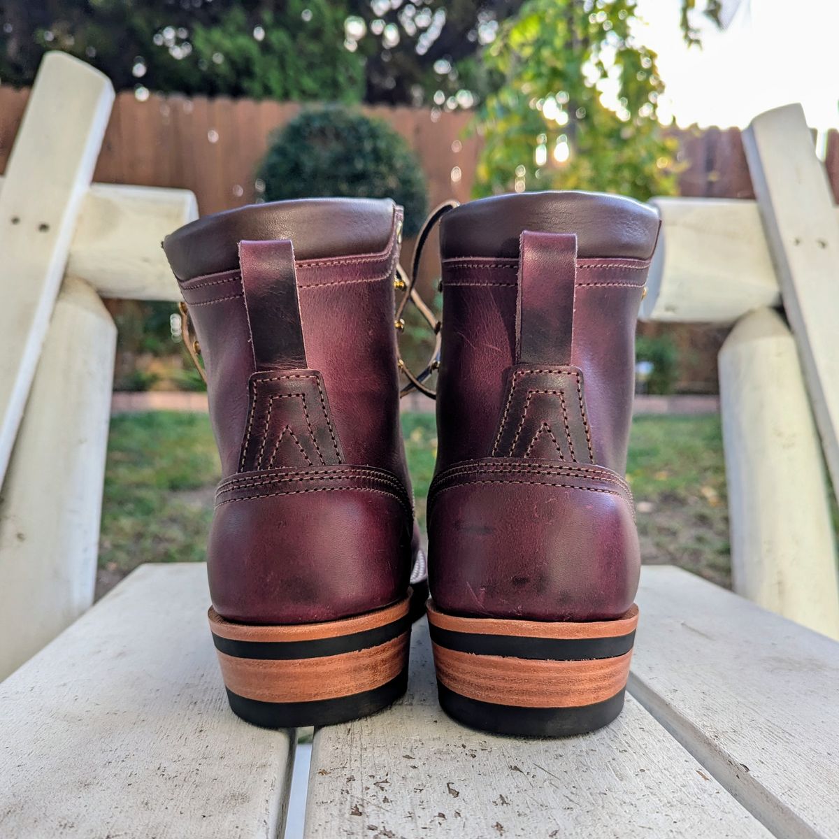 Photo by chipadoodle on October 29, 2024 of the Nicks MTO in Horween #8 Cypress.