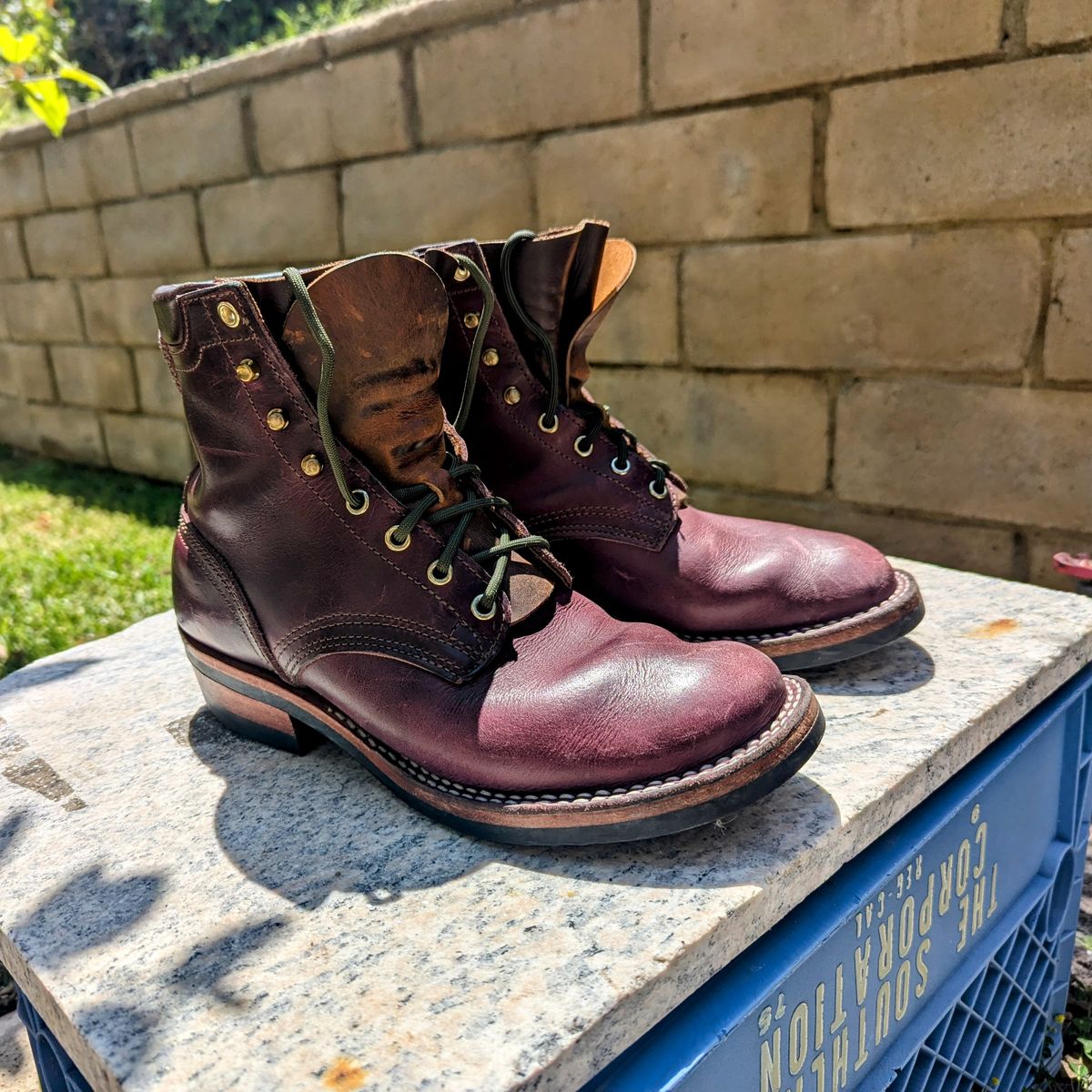 Photo by chipadoodle on May 27, 2025 of the Nicks MTO in Horween #8 Cypress.