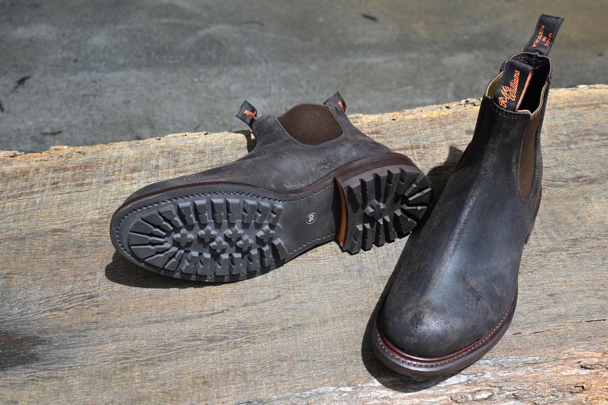 Photo by robrules on February 15, 2026 of the R.M. Williams Gardener Commando in C.f. Stead Brown Waxy Commander.