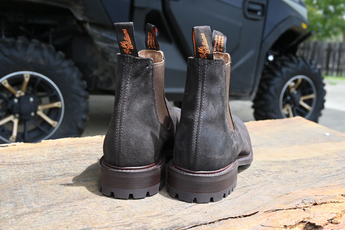 Photo by robrules on February 15, 2026 of the R.M. Williams Gardener Commando in C.f. Stead Brown Waxy Commander.