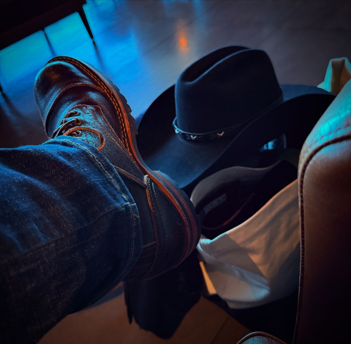 Photo by robrules on December 21, 2024 of the Nicks MTO in Horween Brown Waxed Flesh.