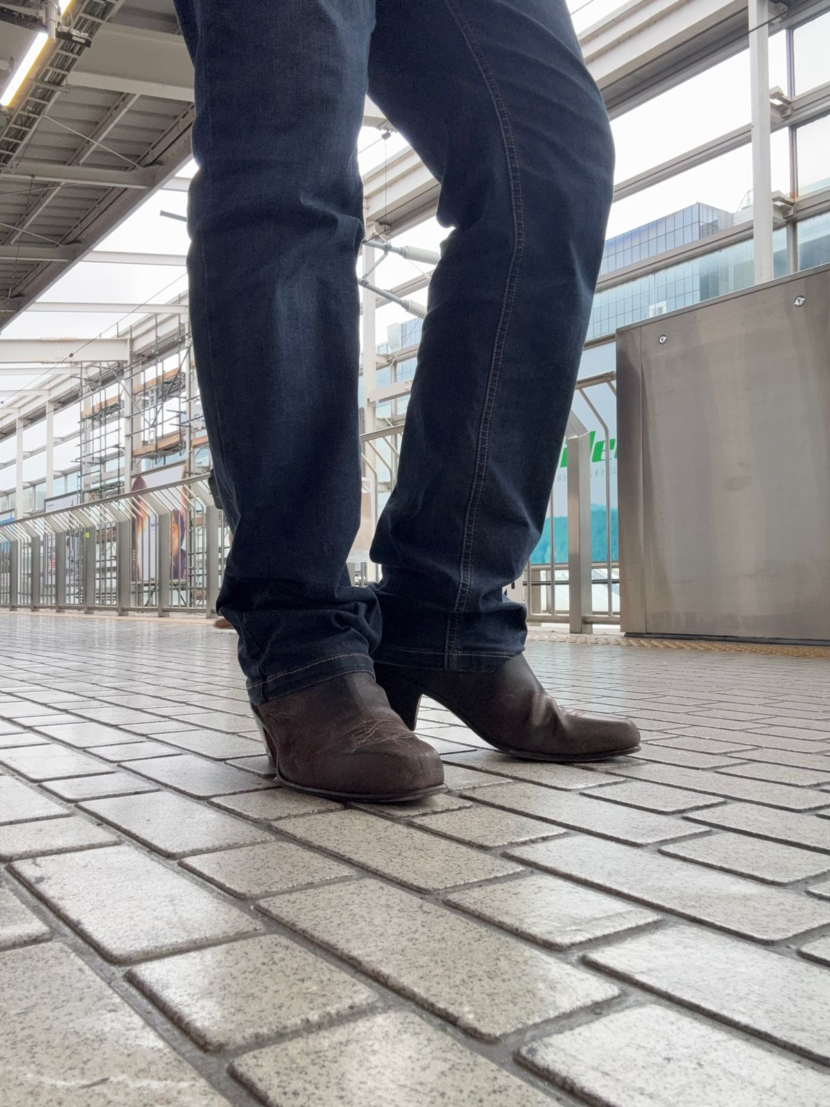 Photo by robrules on October 5, 2025 of the R.M. Williams Sante Fe in C.F. Stead Waxy Commander Stone.