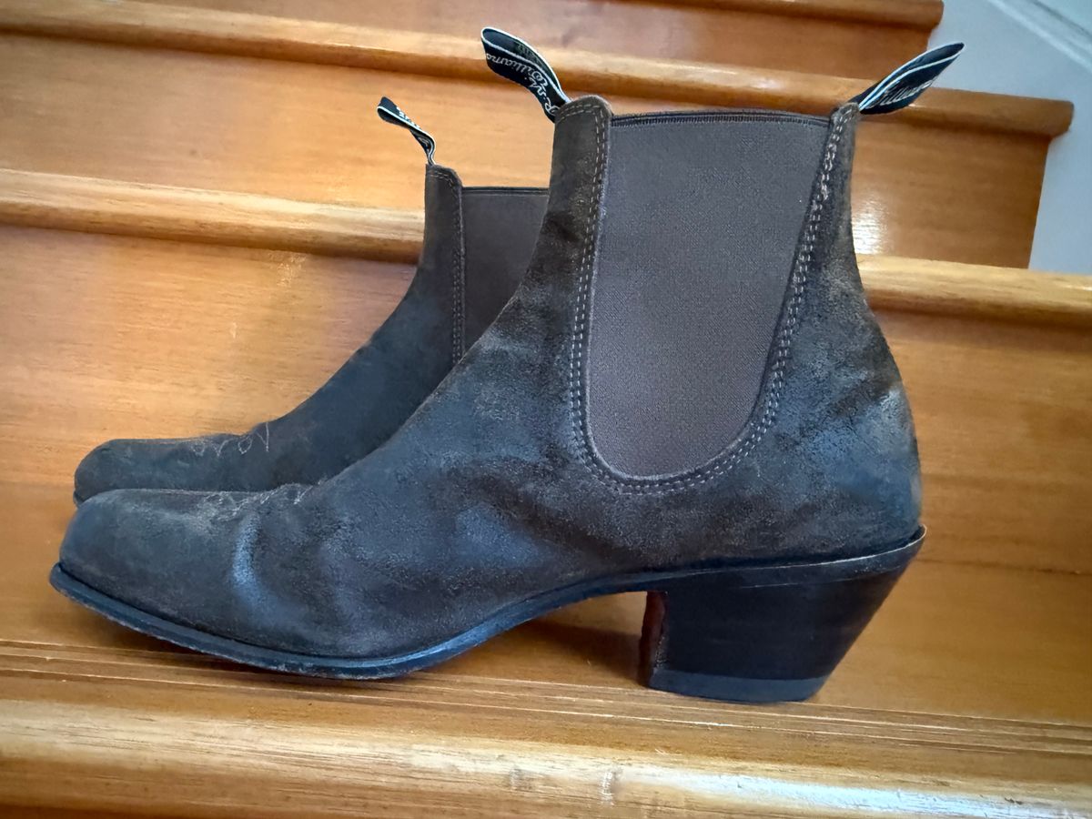 Photo by robrules on November 3, 2025 of the R.M. Williams Sante Fe in C.F. Stead Waxy Commander Stone.