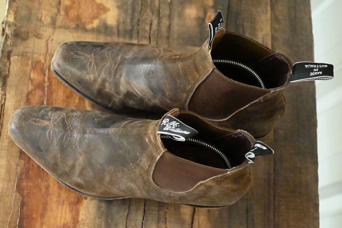 Photo by robrules on January 2, 2026 of the R.M. Williams Sante Fe in C.F. Stead Waxy Commander Stone.