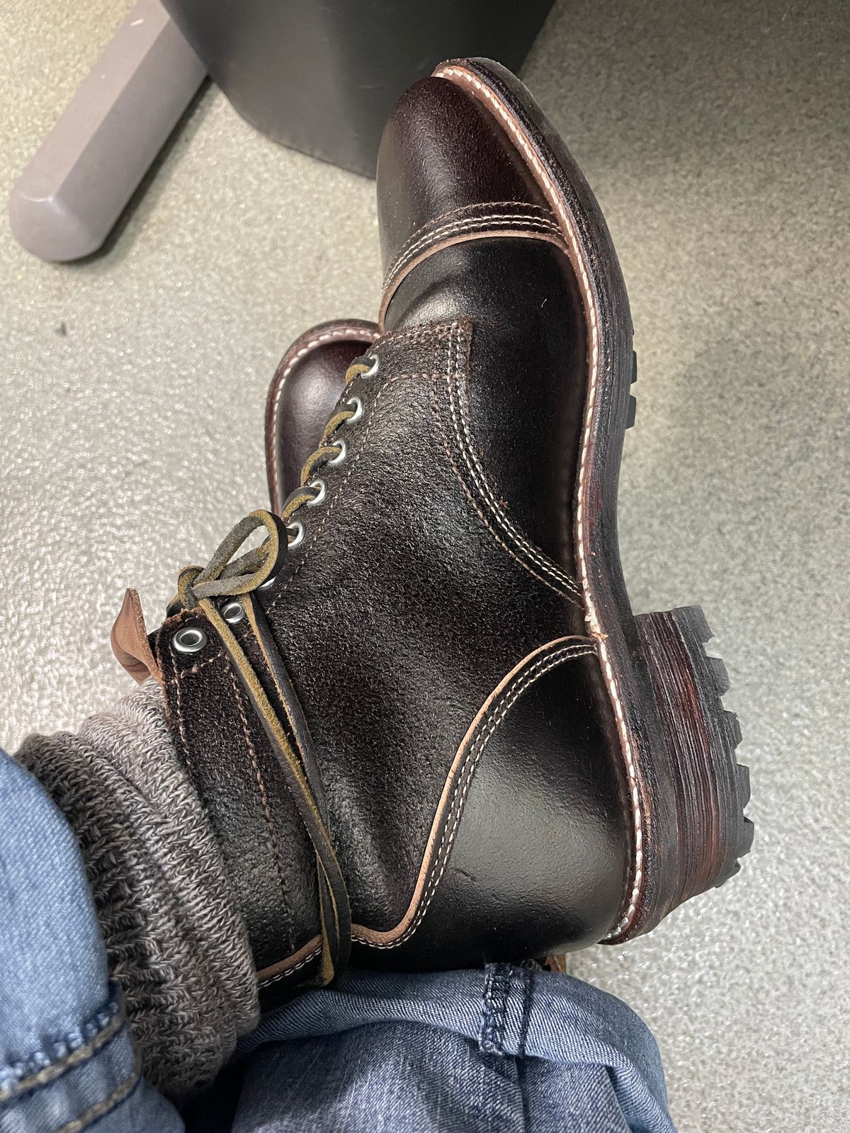 Photo by JGWTP on January 3, 2025 of the Thursday Vanguard in Horween Waxed Cacao.