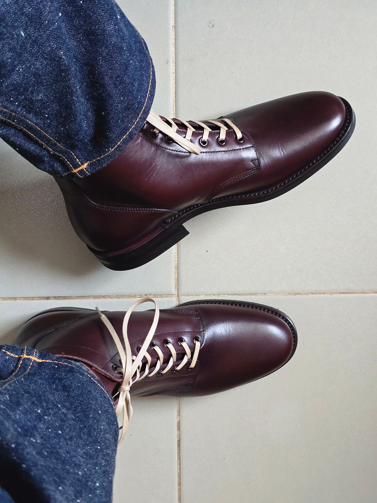 Photo by katzpowa on October 1, 2024 of the Brother Bridge ESCAPE II in Vintage Brown Calf.