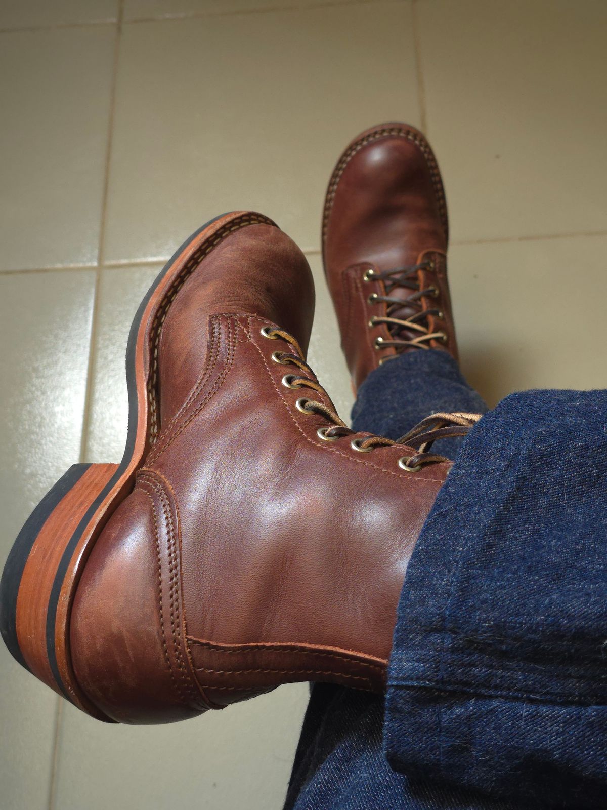 Photo by katzpowa on December 3, 2025 of the Nicks MTO in Horween Roanoke Timber.