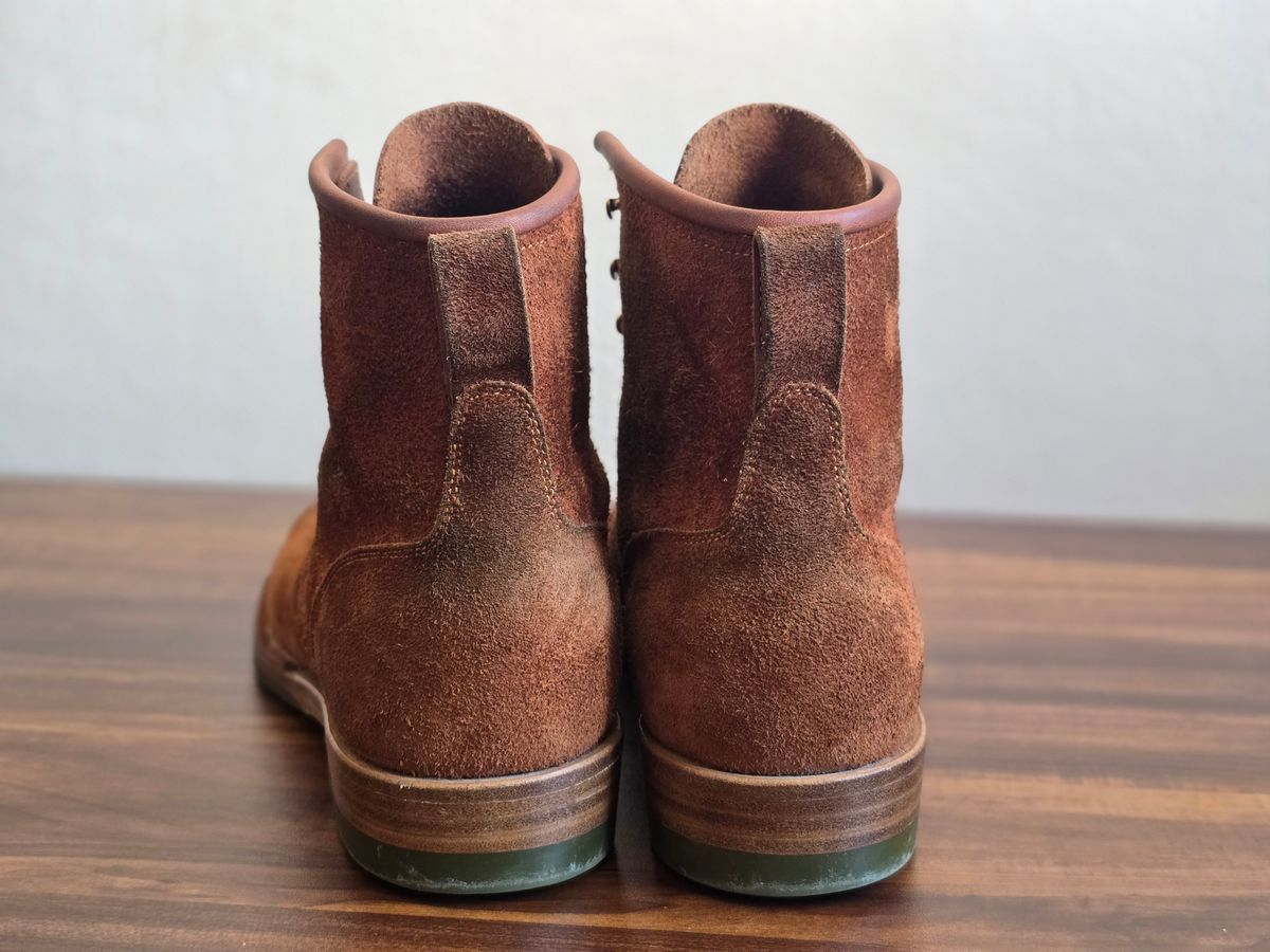 Photo by katzpowa on January 5, 2025 of the Iron Boots The Chosen One in S.B. Foot Dune Roughout Suede.