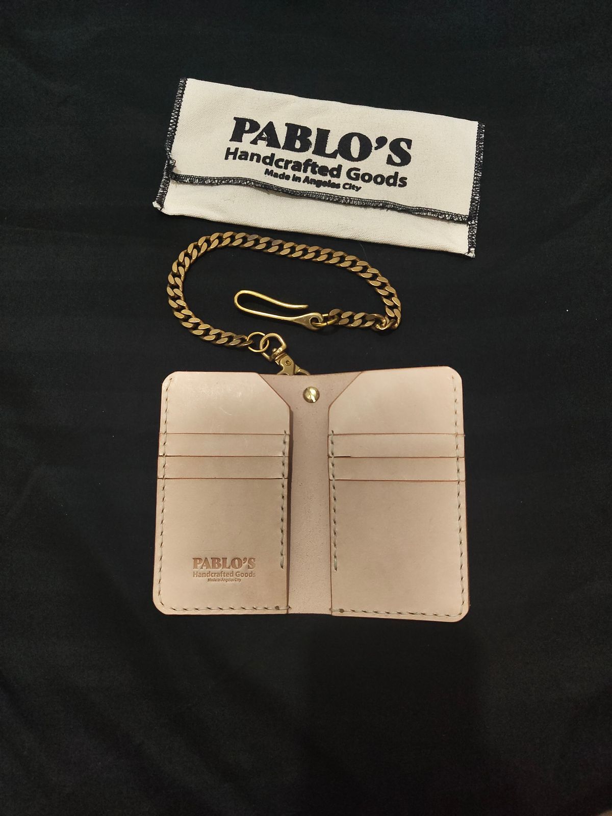 Photo by well.dan on May 21, 2026 of the Pabloshandcraftedgoods Hand-stitched Mid Wallet in Natural Vegetable Tan Leather.