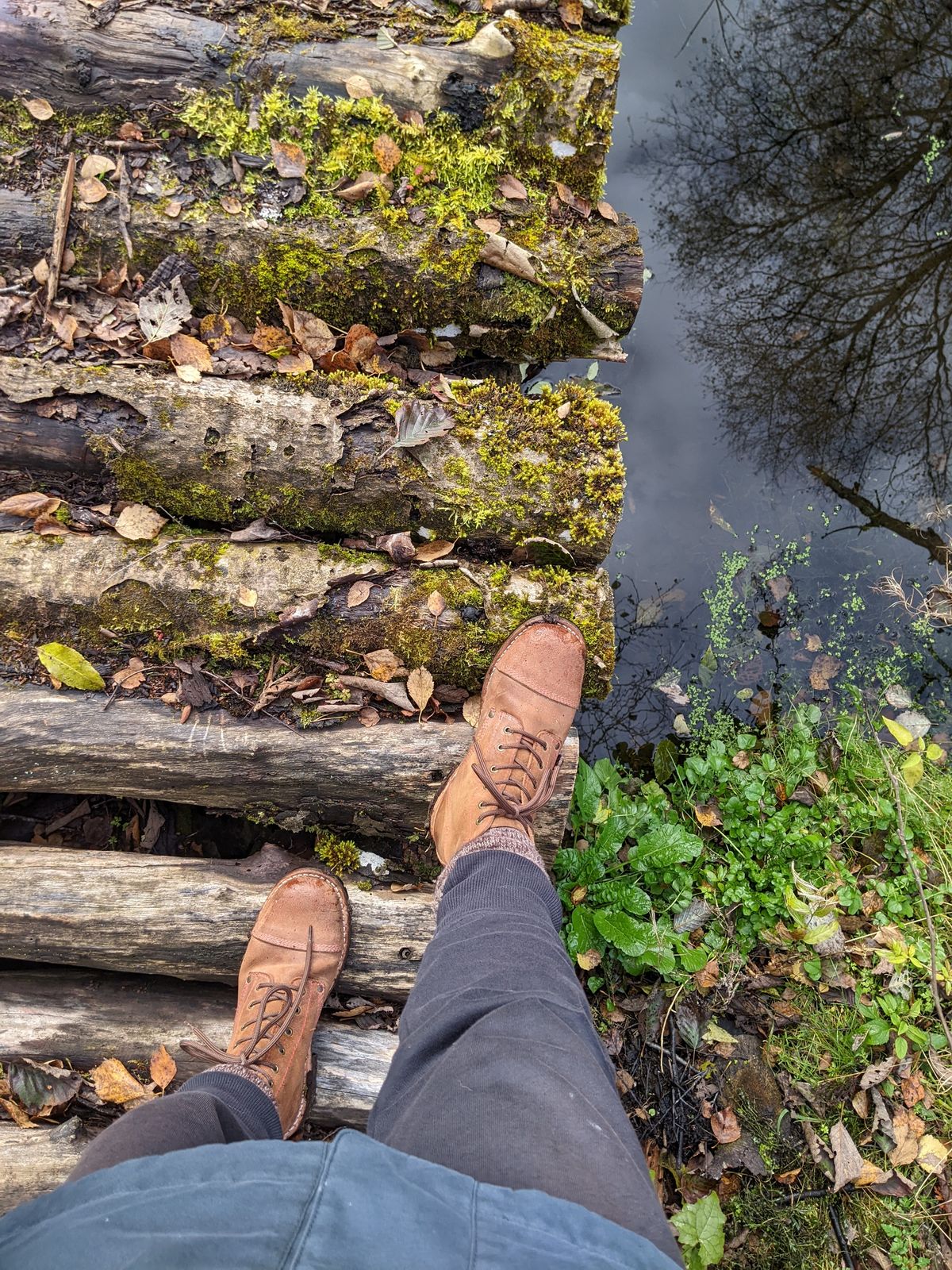 Photo by Rt on October 18, 2025 of the Urban Shepherd Country in Hand-buffed Portuguese top-grain Cowhide Leather, 2,2mm thick.