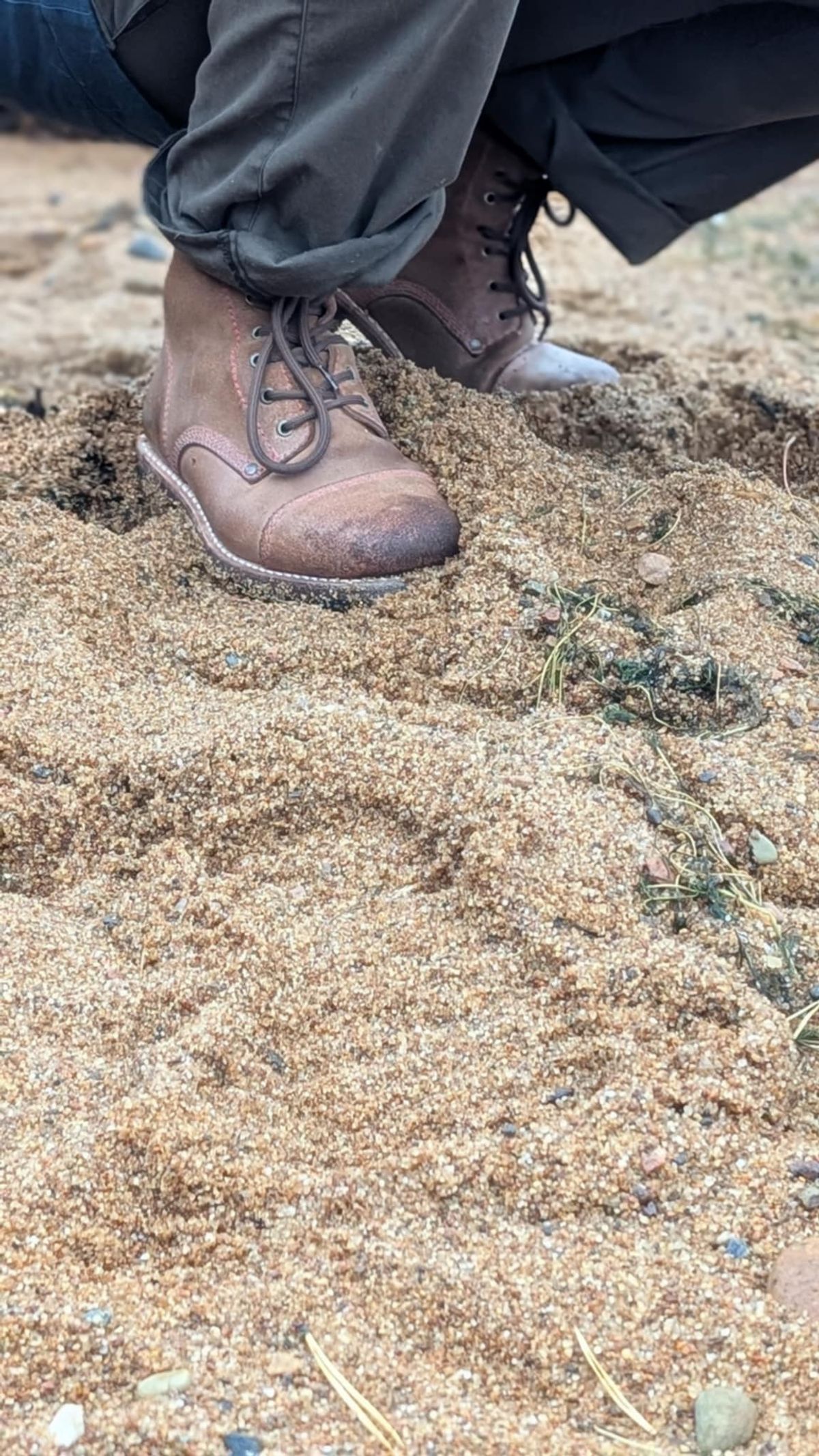 Photo by Rt on October 26, 2025 of the Urban Shepherd Country in Hand-buffed Portuguese top-grain Cowhide Leather, 2,2mm thick.