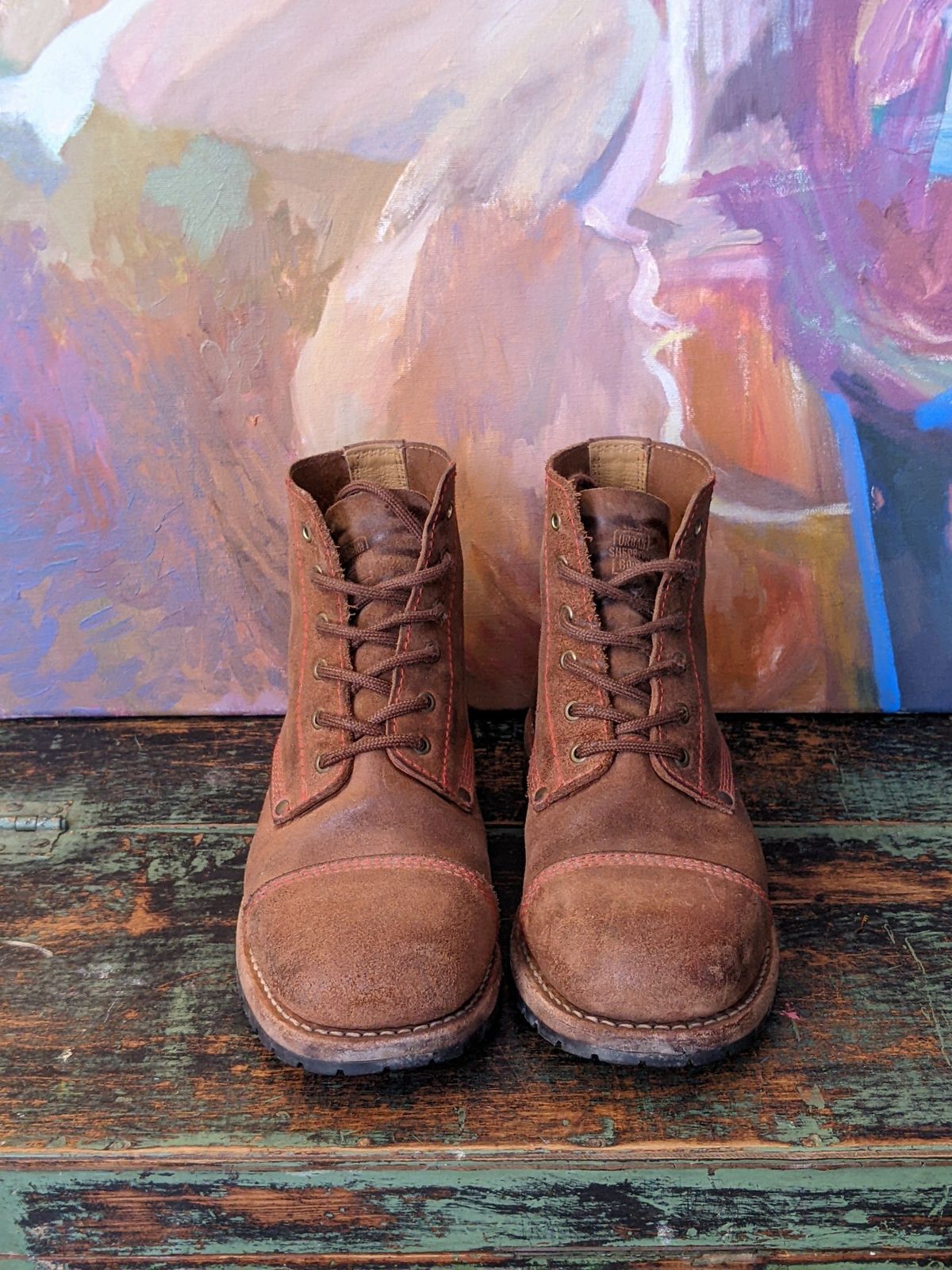 Photo by Rt on February 5, 2026 of the Urban Shepherd Country in Hand-buffed Portuguese top-grain Cowhide Leather, 2,2mm thick.