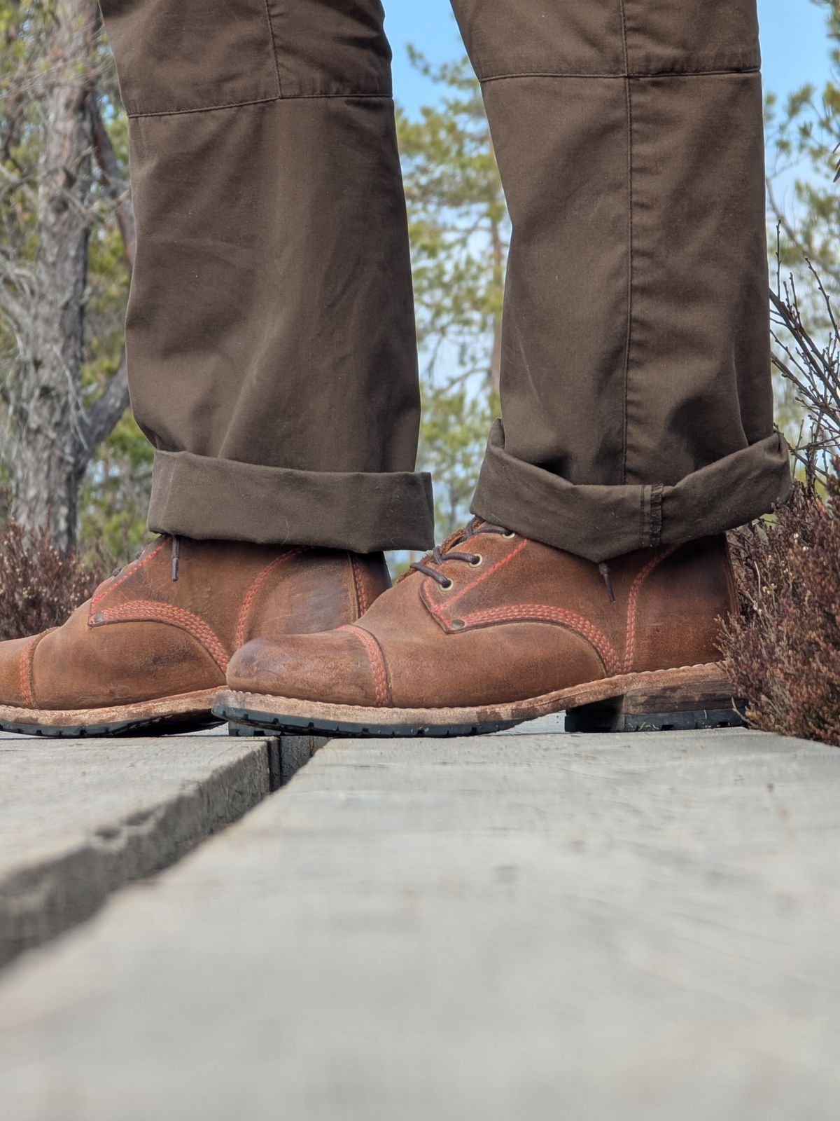 Photo by Rt on March 29, 2026 of the Urban Shepherd Country in Hand-buffed Portuguese top-grain Cowhide Leather, 2,2mm thick.