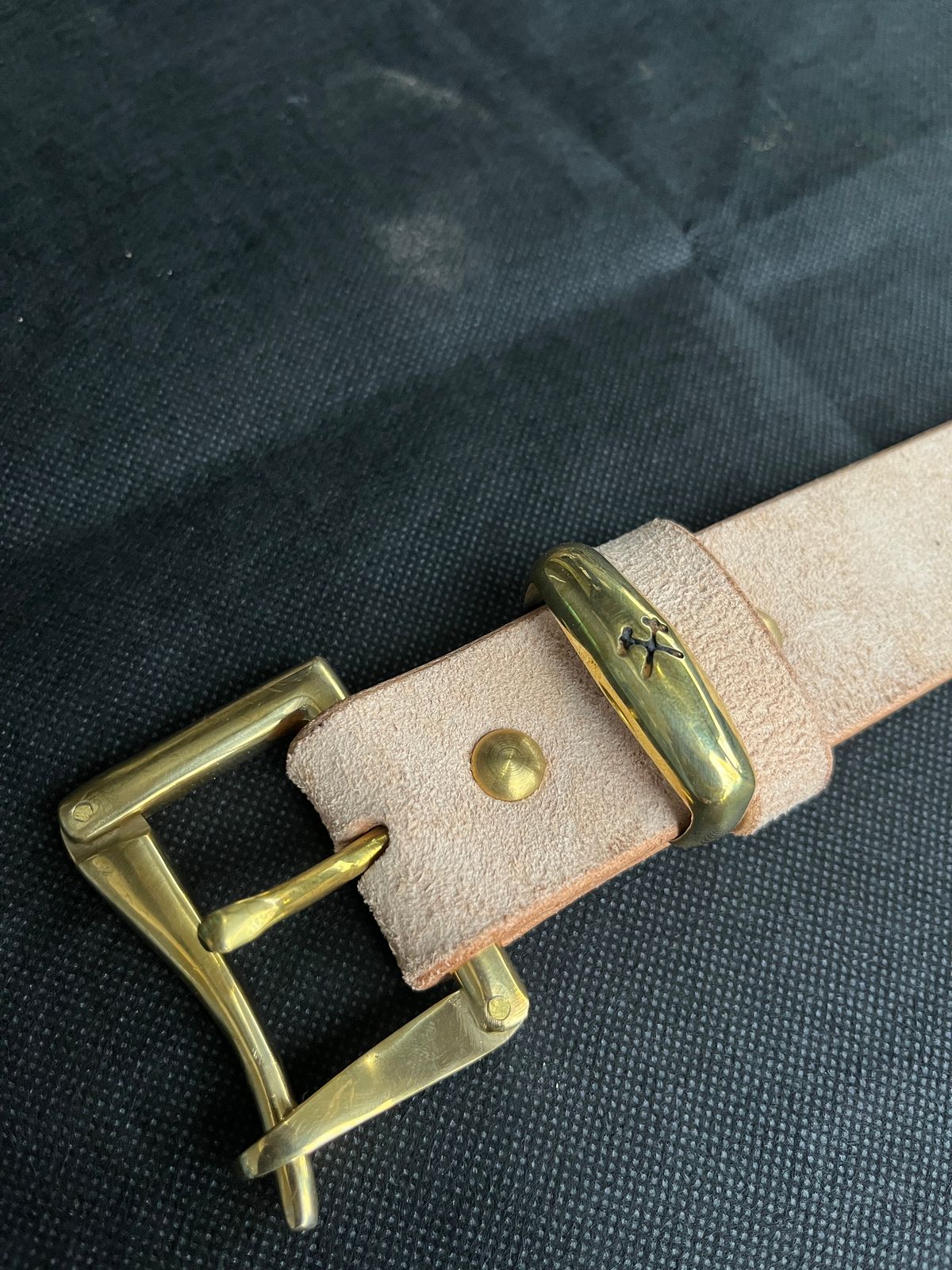 Photo by kkelunturan on October 1, 2025 of the Siege Leather Velvet Belt in Cow Vegtan Leather.